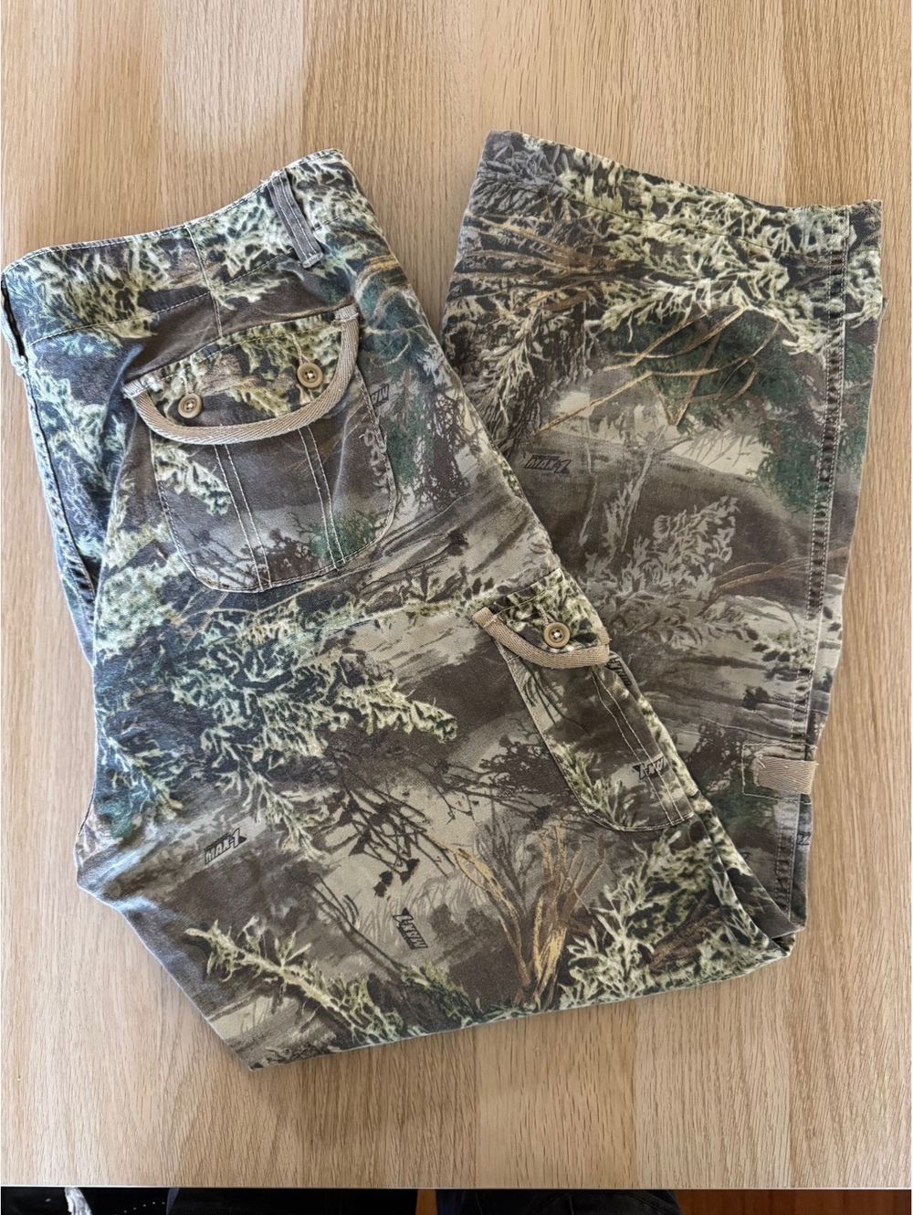 Camo cargo women’s pants size 16 - Outdoor, Utility, Gorpcore, Rugged, Camo